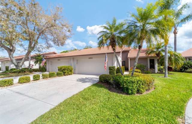 3952 WILSHIRE CIRCLE E - 3952 Wilshire Circle East, Sarasota County, FL 34238