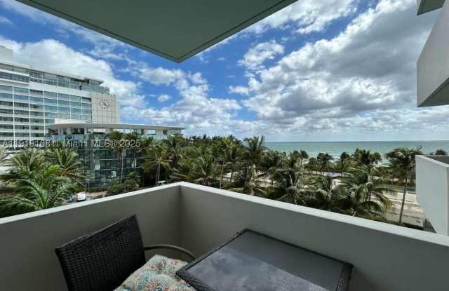 2899 Collins Ave