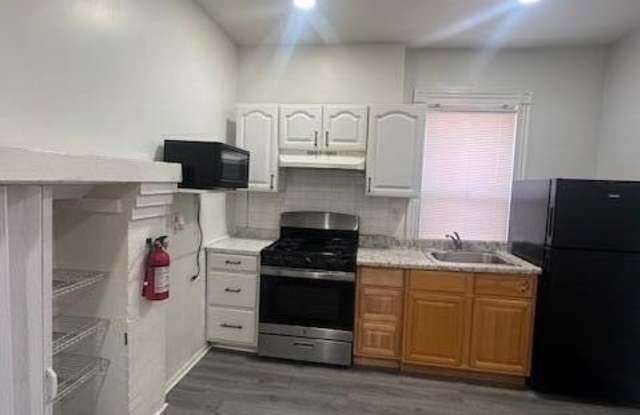 525 Franklin Street unit: 1