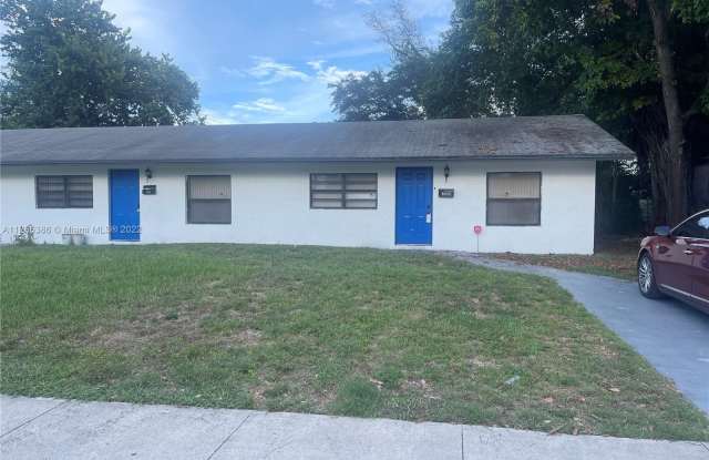 308 NE 169th St - 308 NE 169th St, North Miami Beach, FL 33162