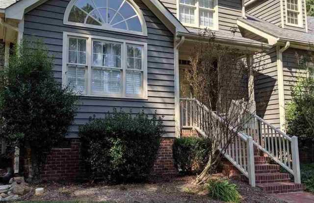 102 Loch Bend Lane