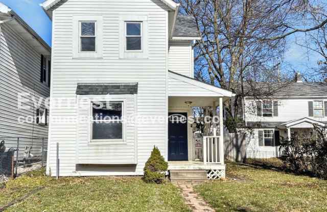 Photo of 1494 Manchester Avenue