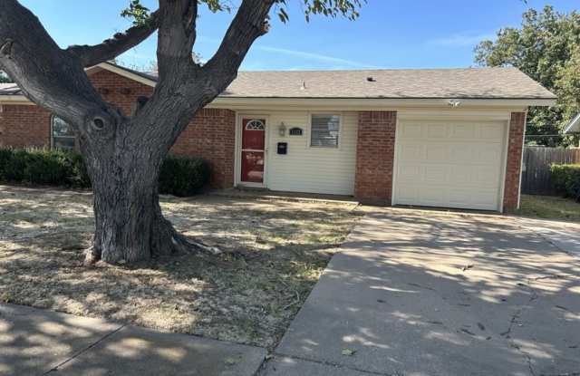 Photo of 5122 Fairway Boulevard