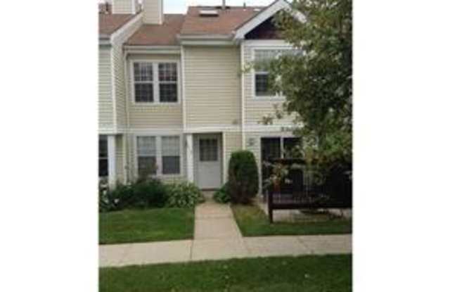 1418 Whispering Hills