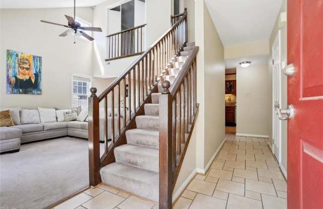 719 Kensington Drive