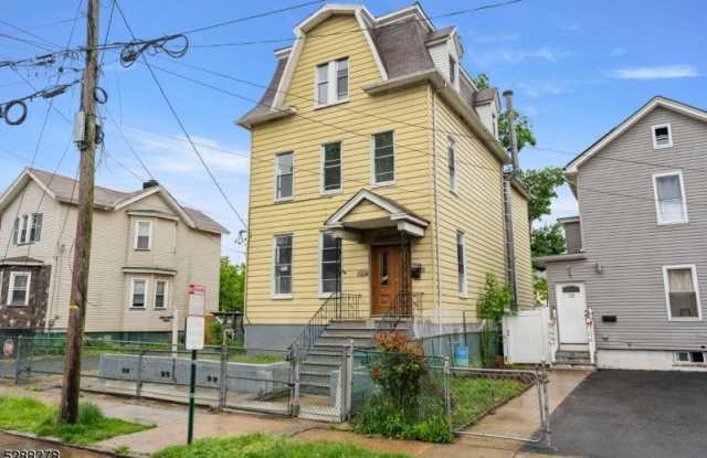 418 Linden