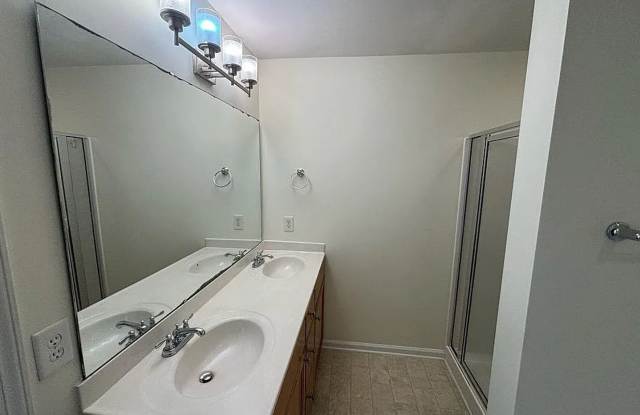 Photo of Room in 3 Bedroom Home at Sunny Cove Dr