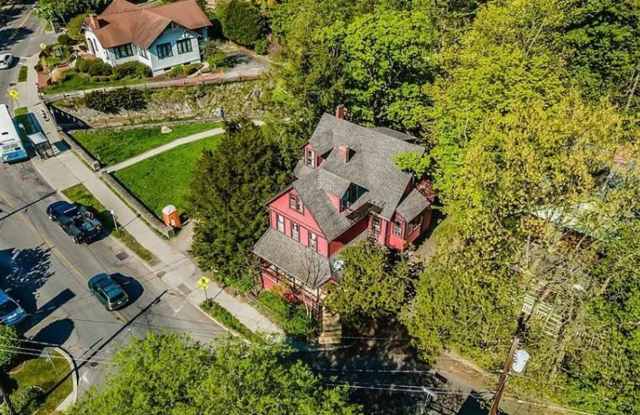 Photo of 3 Bedroom Single Family Home in Ithaca