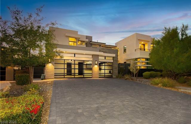 94 Glade Hollow Drive