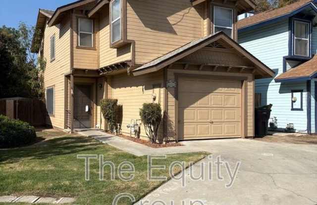2408 West Packwood Drive