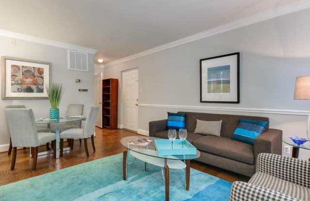 Spacious and sunlit 1BR/1BA condo located in the heart of Logan Circle!