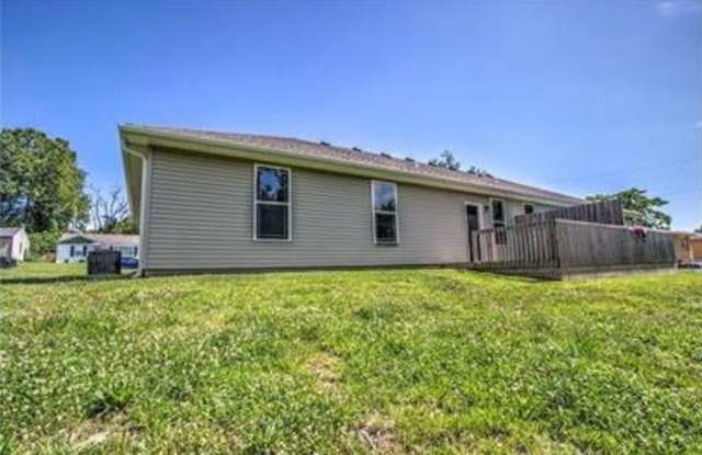 809 Broad Street - B