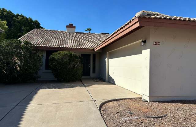 DOBSON AND FRYE 3 BED 2 BATH ***BEAUTIFULLY REMODELED***