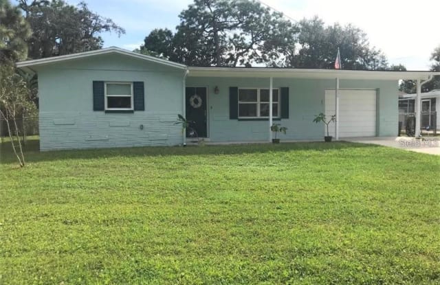 236 N MAPLE AVENUE - 236 Maple Avenue, Palm Harbor, FL 34684