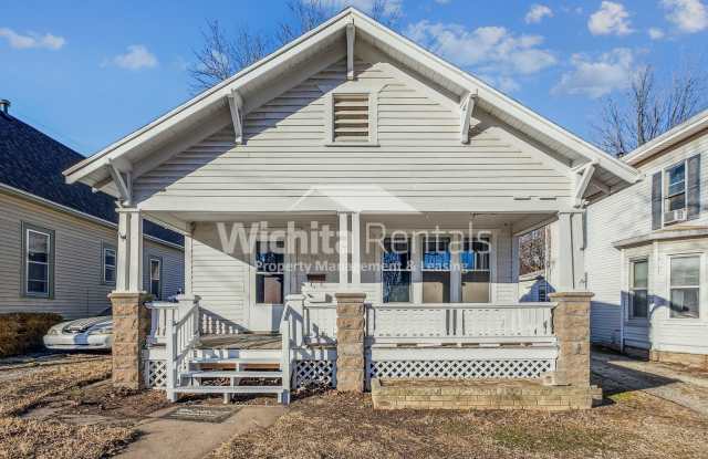 Newton house available for rent!