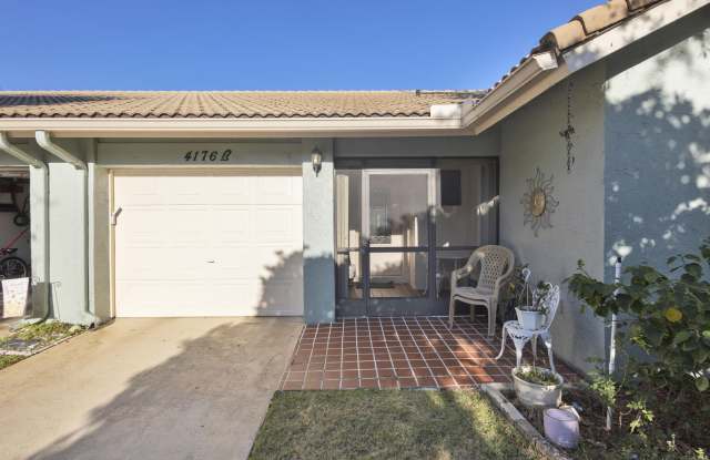 4176 Gator Trace Villas Circle