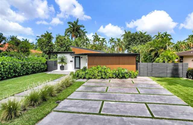 7531 W Miami View Dr