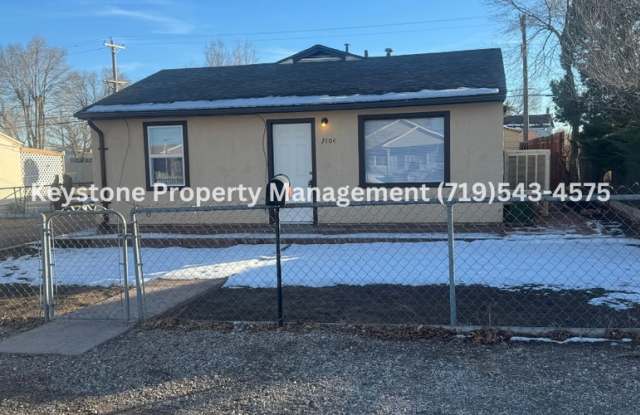 Photo of Fully Renovated Home 5 bedrooms/2 Bathrooms $1550/$1550