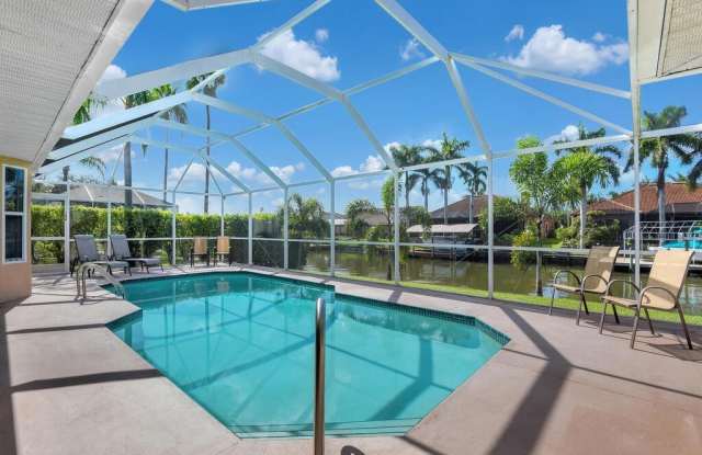 2118 SW 38th Terrace