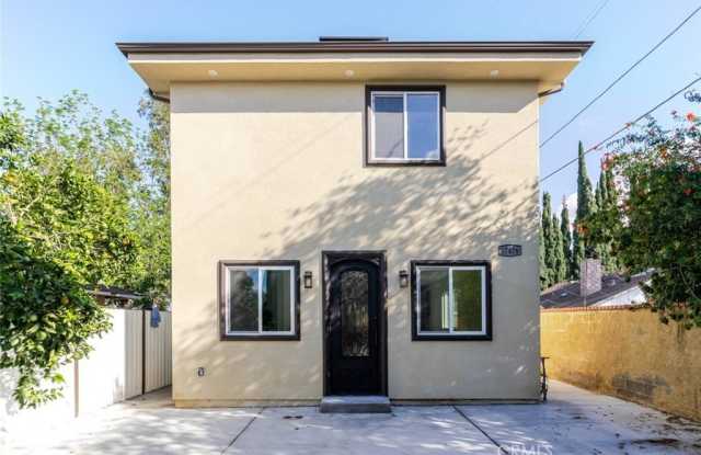 Photo of 17426 Roscoe Boulevard