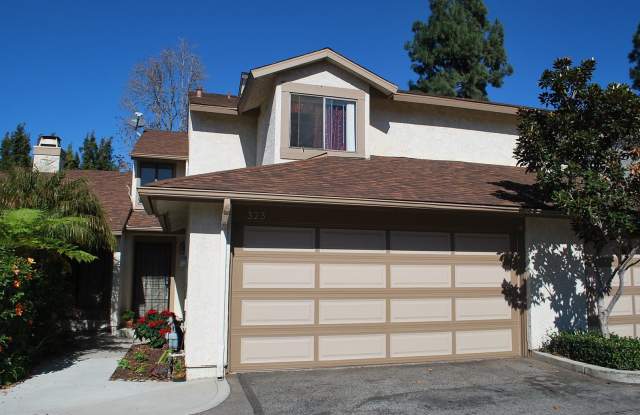 West End Ventura 3 bedroom townhome with attached garage and spacious yard