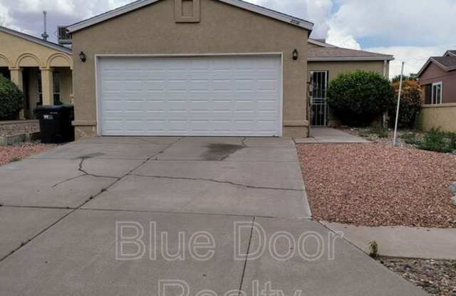 2008 Strawberry Pl NE