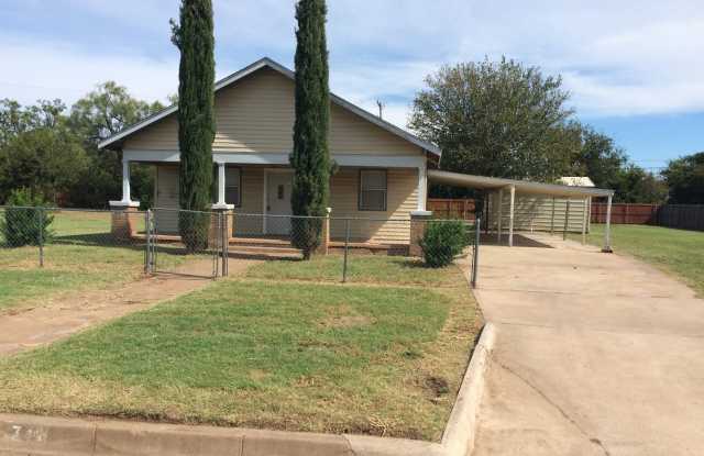 Photo of Charming 3-bedroom, 1-bathroom