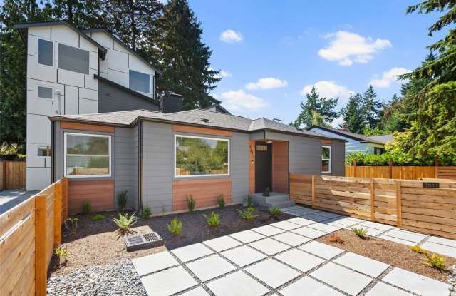 2bd/1.75ba Seattle Condo