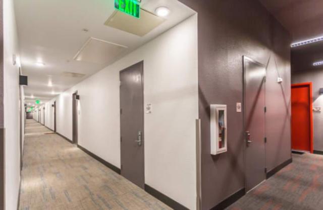 3418 Larimer St, #220