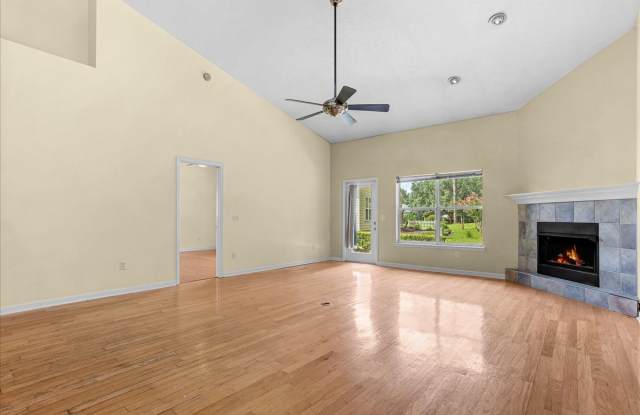 11795 Northwest Creek Drive