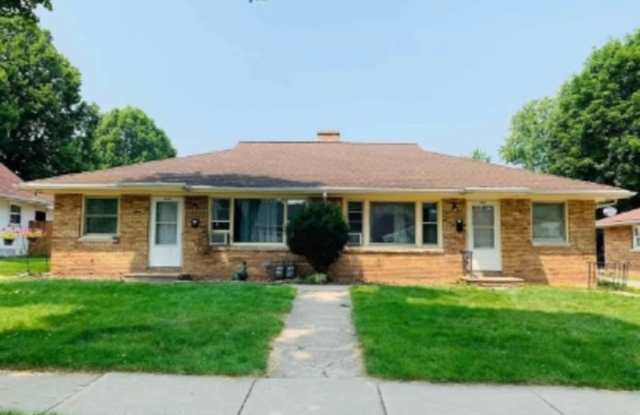 Photo of 848/850 15th Avenue - 850