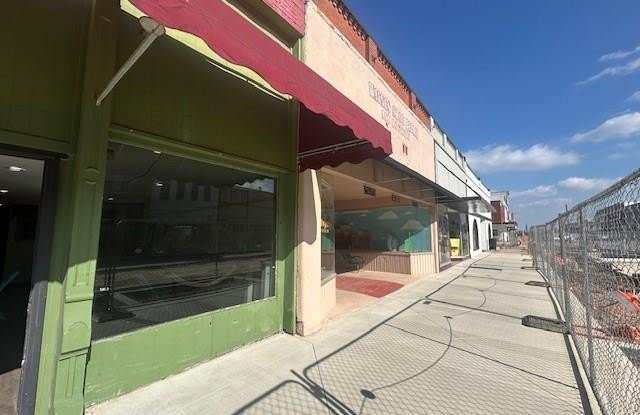 Photo of 409 W Main Street