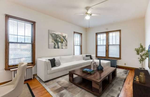 2120 Garfield Ave South