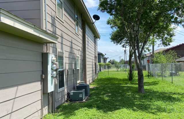 303 Gastel Cir