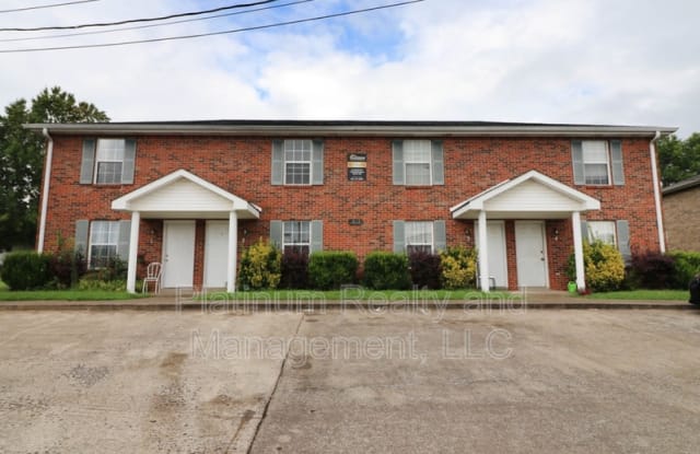 371-4 Peabody Dr. - 371 Peabody Dr, Clarksville, TN 37042