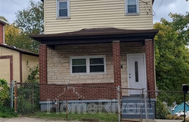 1437 Wolfe Ave - 1437 Wolfe Avenue, North Braddock, PA 15104