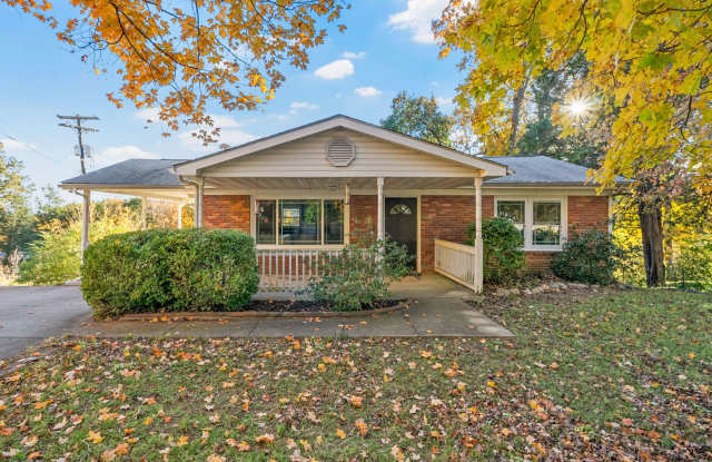 Photo of 3026 Lintwood Dr