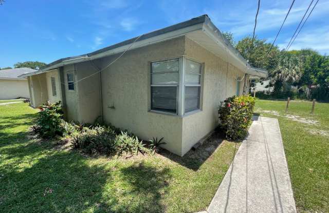 Photo of 2/2 Duplex Located on South 14th Street