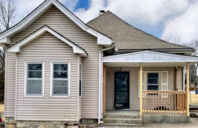 8 W Brown St