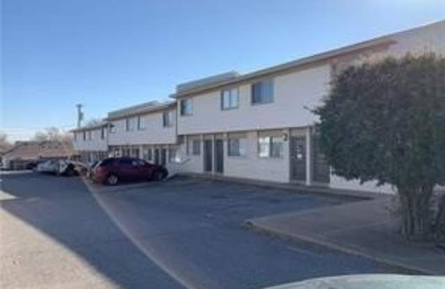 710 N State Street unit: 9S