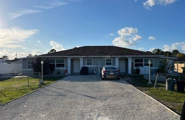 1248 Columbus Boulevard - 1248 Columbus Boulevard, Lehigh Acres, FL 33913