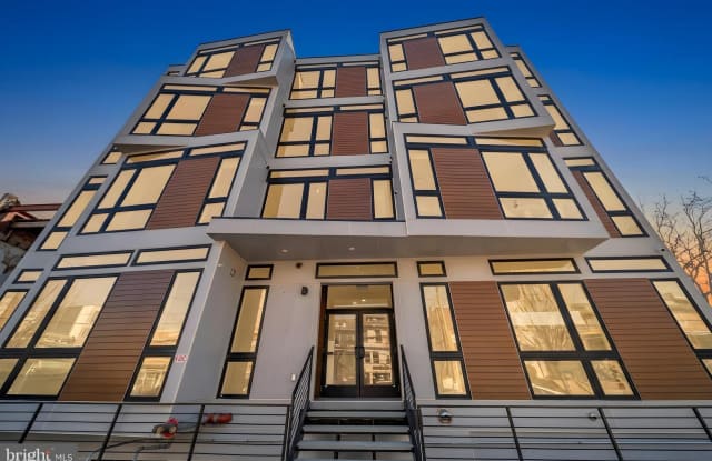 710 KENNEDY Street NW unit: 21