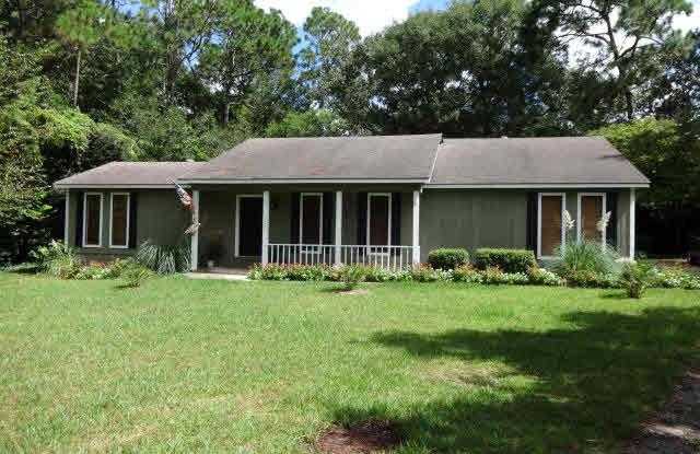 127 Sandlewood Cir - 127 Sandlewood Circle South, Daphne, AL 36526