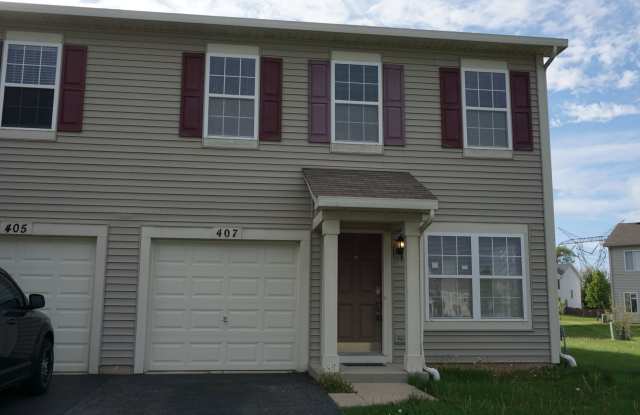 Beautiful and cozy 3 bedroom home with 2.1 bath