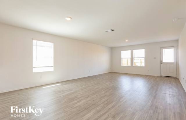 10714 Vinateros Drive