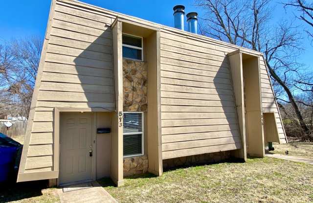 Cozy 2 Bedroom, 1.5 Bathroom in Norman - 513 Sinclair Drive, Norman, OK 73071