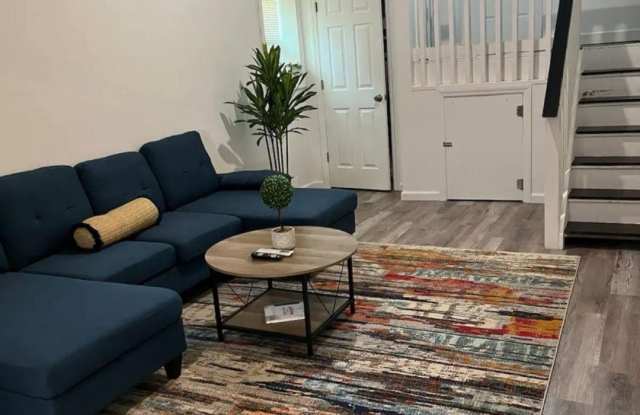 Photo of 37 Rugby Drive W