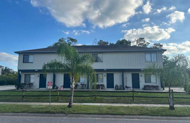 Photo of GREAT 2/2.5 Townhome Near UCF! Available Now!