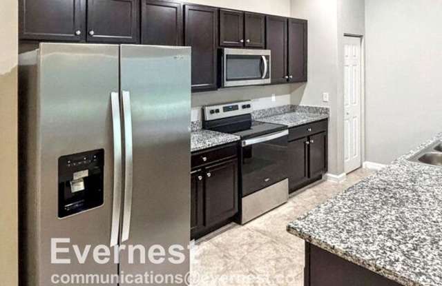 1011 San Matio St Se