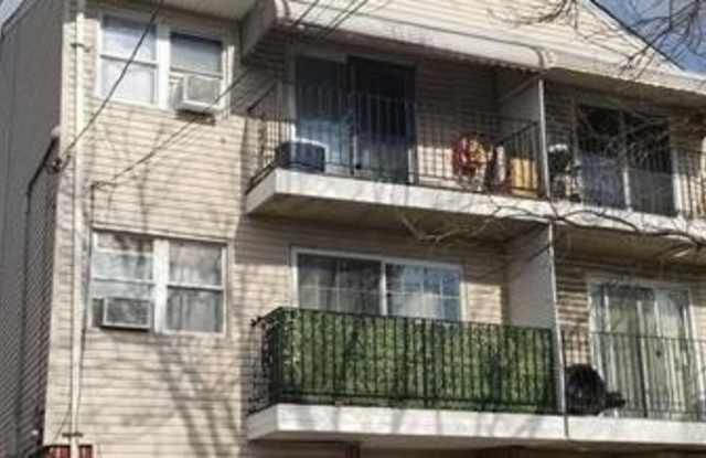 40 FISK ST